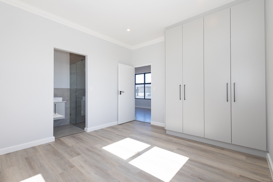 4 Bedroom Property for Sale in Sandown Western Cape